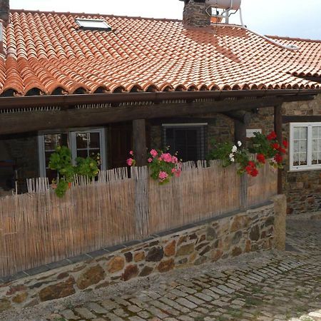 הוילה Bragança Apimonte Casa Do Pascoal - Pn Montesinho מראה חיצוני תמונה